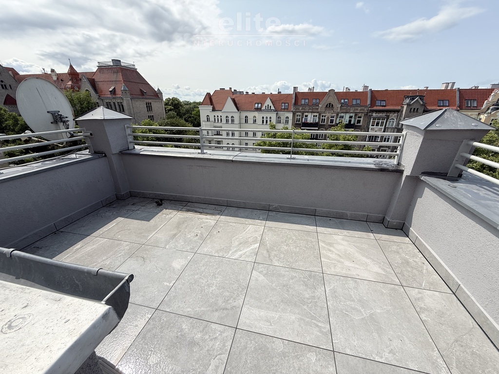 Centrum 3 pok + taras 10m2, piwnica (1)