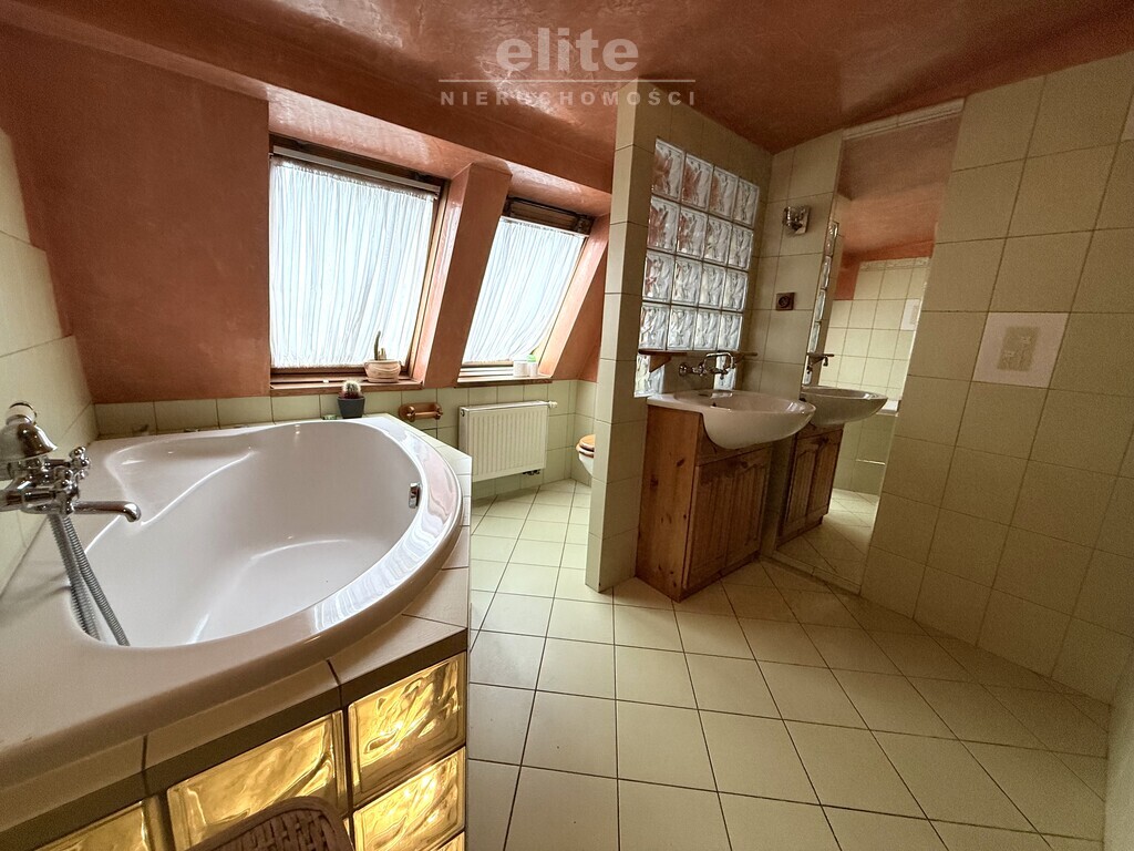 Centrum 3 pok + taras 10m2, piwnica (14)