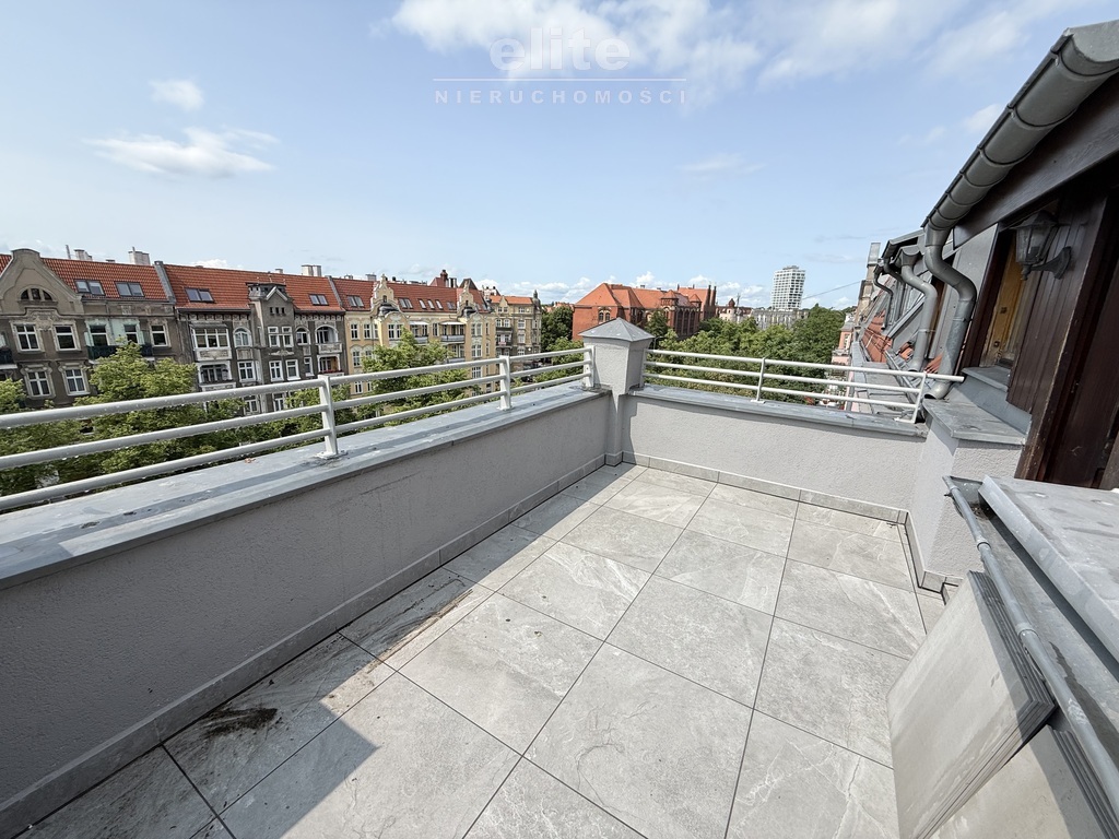 Centrum 3 pok + taras 10m2, piwnica (19)