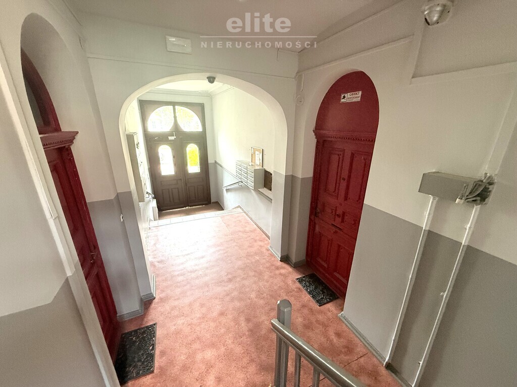 Centrum 3 pok + taras 10m2, piwnica (20)