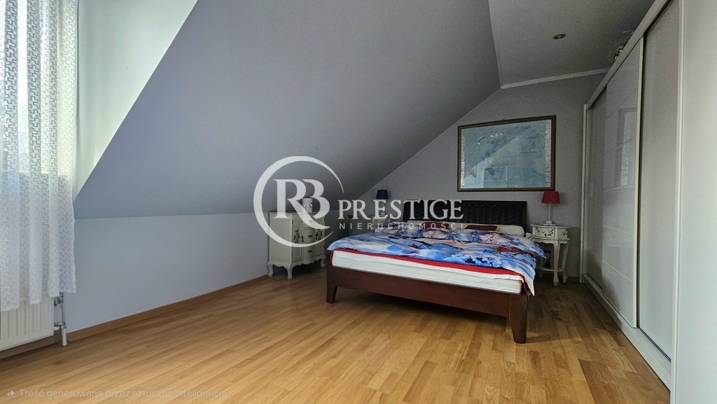 Dom z lokalem usł. pośród zieleni i ciszy. (5)