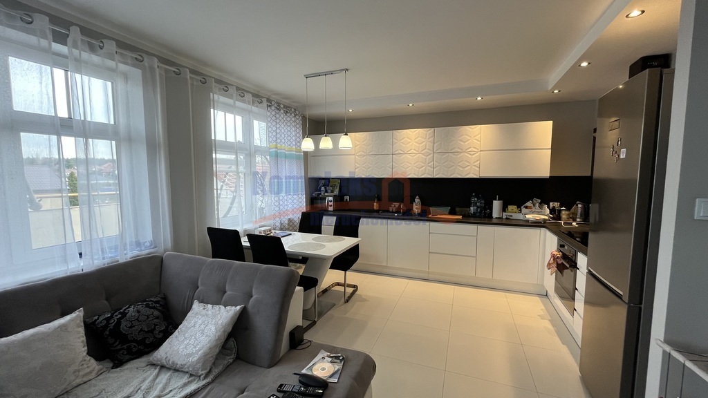 Do wynajęcia 3 pok. taras 22m2 , balkon , garaż. (6)