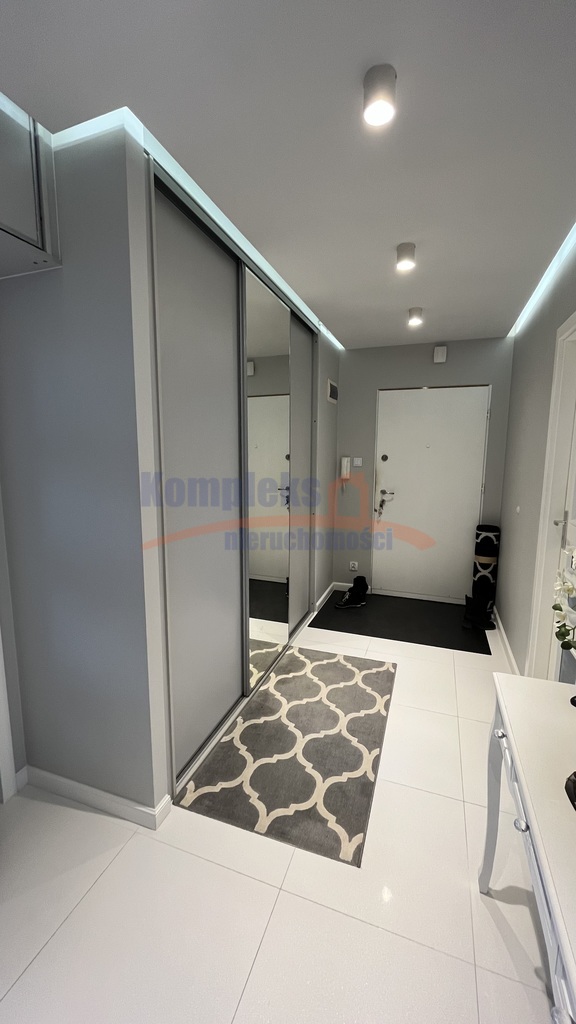 Do wynajęcia 3 pok. taras 22m2 , balkon , garaż. (13)