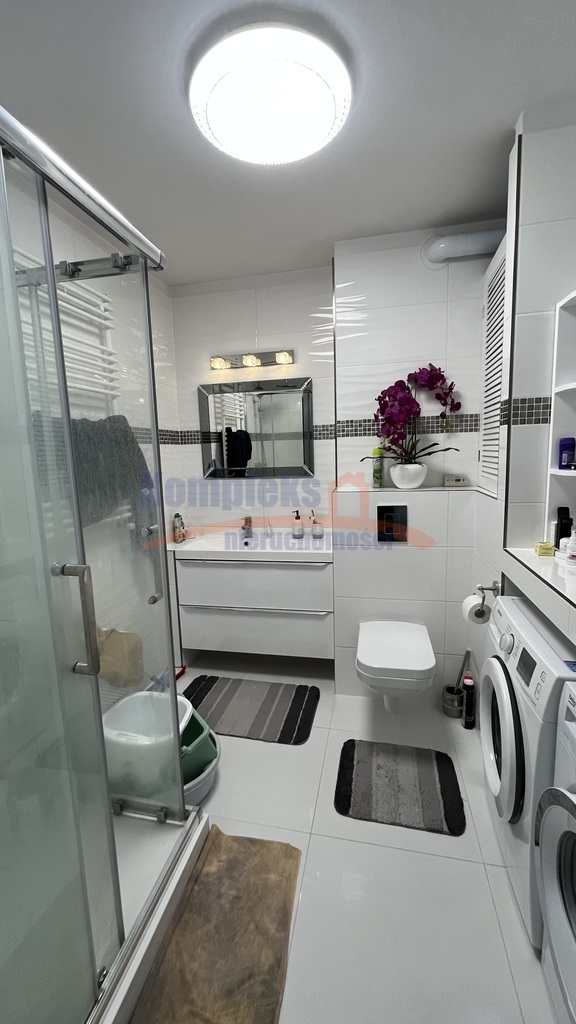 Do wynajęcia 3 pok. taras 22m2 , balkon , garaż. (18)