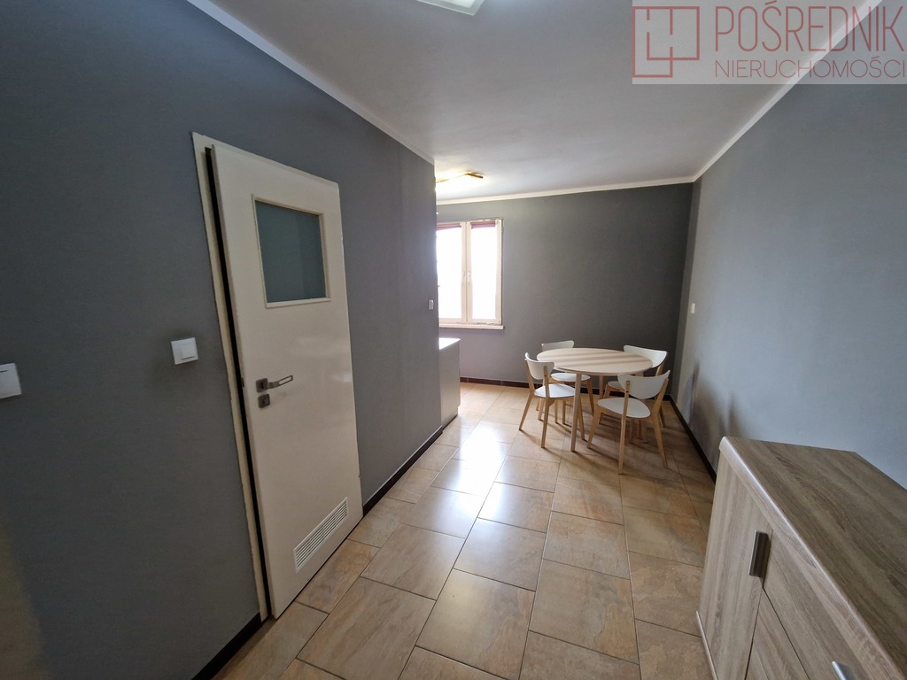 Duża kawalerka na os. Słonecznym (9)