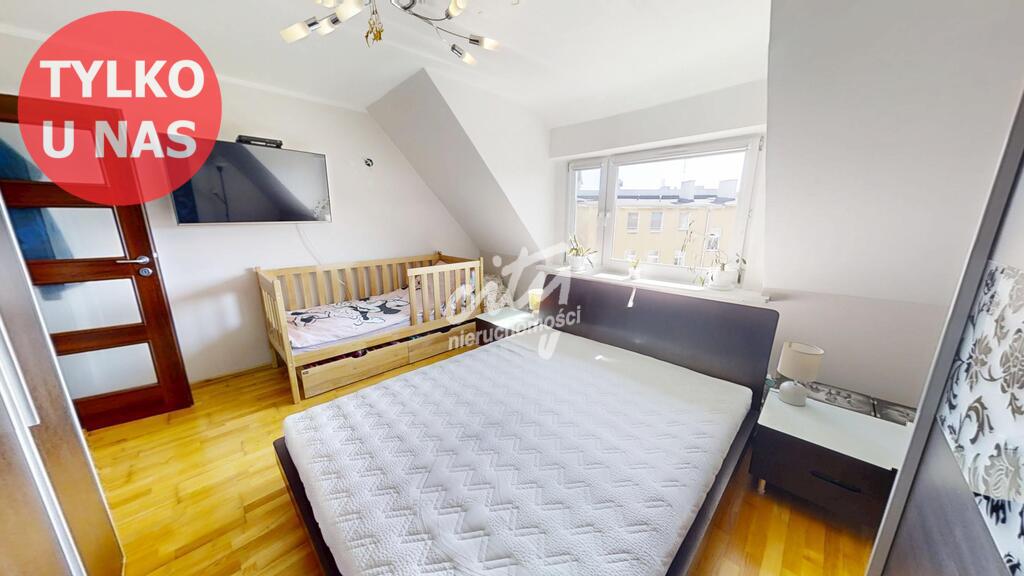 Śródmieście - 70 m2, 3 pokoje, balkon (10)