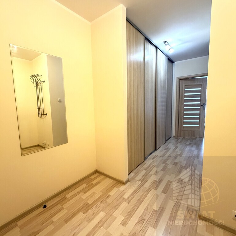 Jasne i przestronne mieszkanie 56 m2 (9)