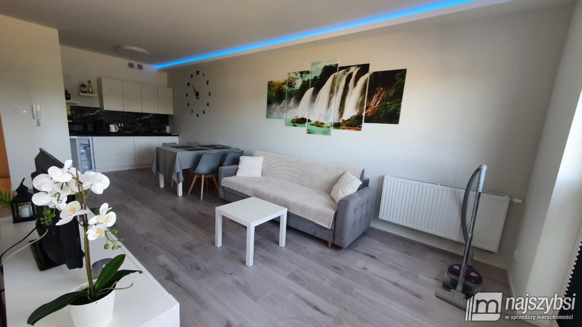 KOŁOBRZEG-mieszkanie dwupokojowe 700m od morza (1)