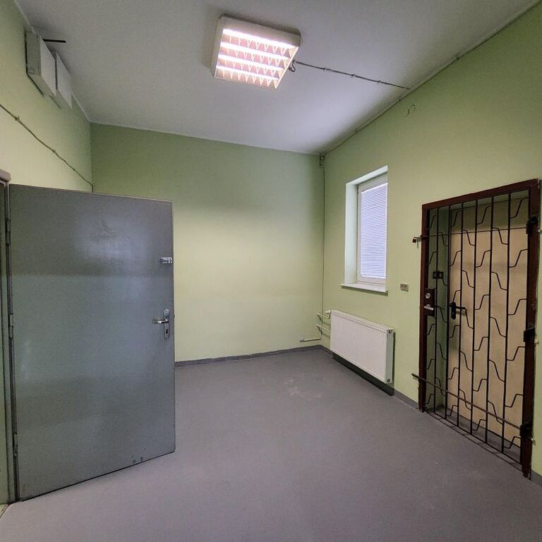 Wynajmę obiekt biurowo-magazynowo-produkcyjny. (10)