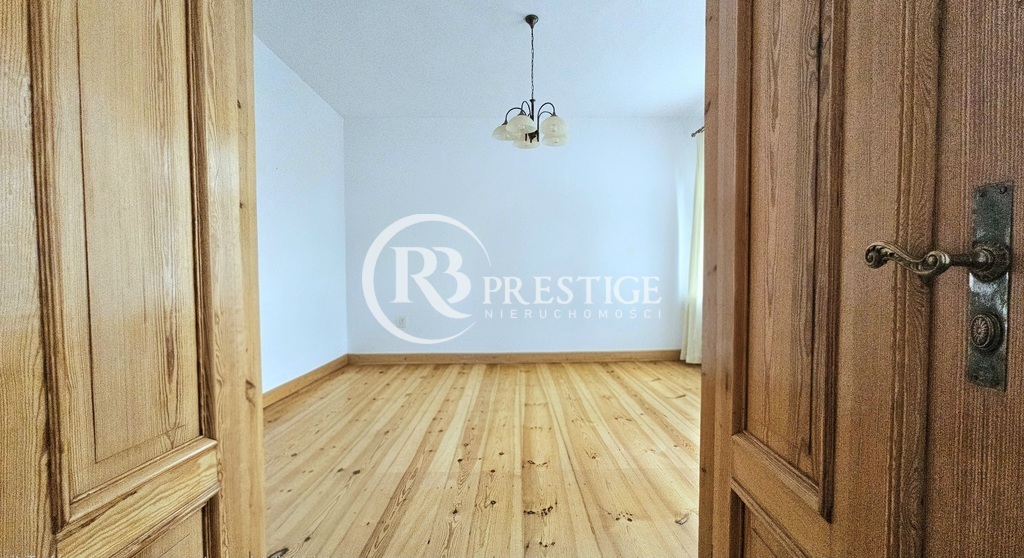 Mieszkanie z potencjałem i widokiem na Plac Zgody (4)