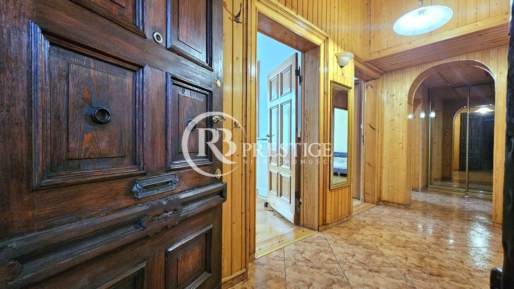 Mieszkanie z potencjałem i widokiem na Plac Zgody (10)