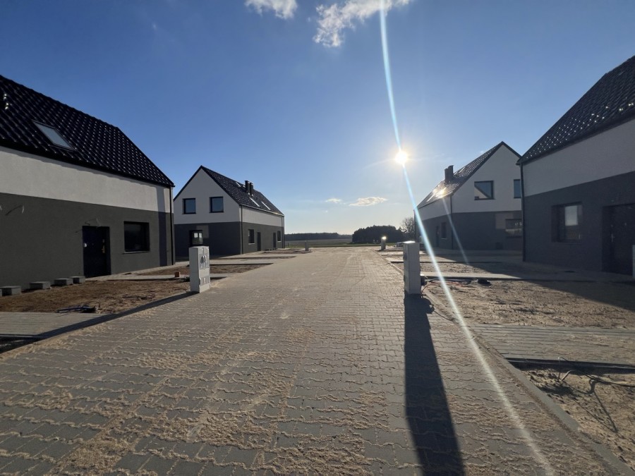 Nowy Wykończony Pod Klucz Dom w Otulinie Lasu (2)