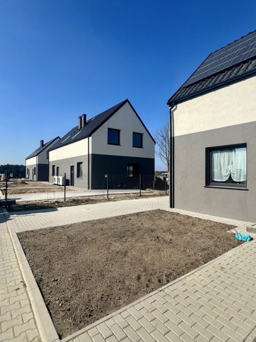 Nowy Wykończony Pod Klucz Dom w Otulinie Lasu (5)