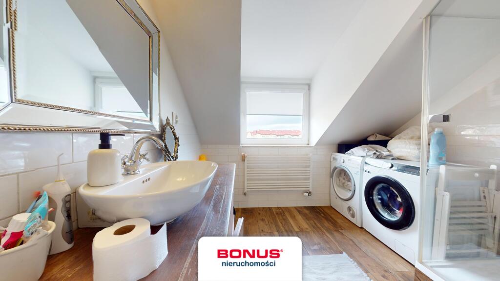 Mieszkanie 109 m2 4 pokoje 3 garderoby, balkon (4)