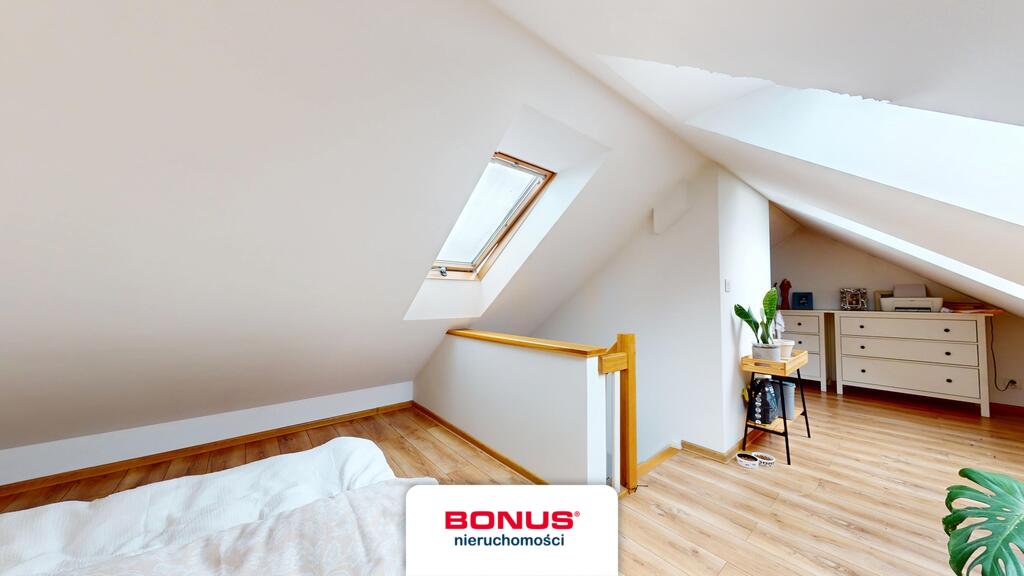 Mieszkanie 109 m2 4 pokoje 3 garderoby, balkon (10)