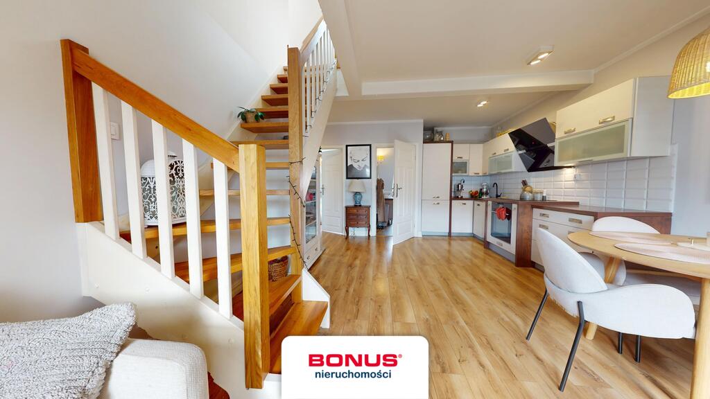 Mieszkanie 109 m2 4 pokoje 3 garderoby, balkon (15)