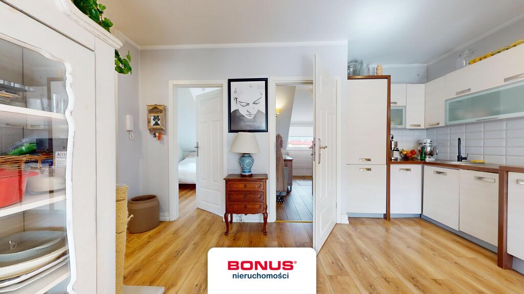 Mieszkanie 109 m2 4 pokoje 3 garderoby, balkon (17)