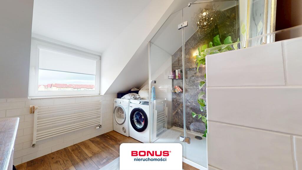 Mieszkanie 109 m2 4 pokoje 3 garderoby, balkon (19)