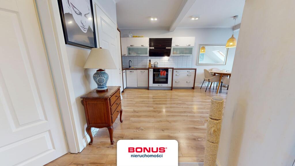 Mieszkanie 109 m2 4 pokoje 3 garderoby, balkon (20)