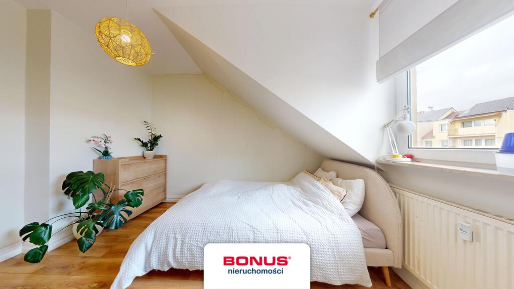 Mieszkanie 109 m2 4 pokoje 3 garderoby, balkon (21)