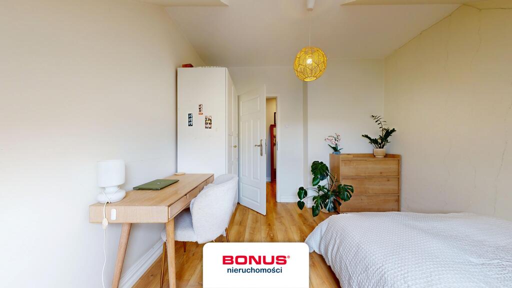 Mieszkanie 109 m2 4 pokoje 3 garderoby, balkon (22)