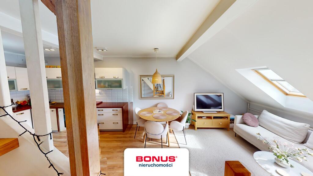 Mieszkanie 109 m2 4 pokoje 3 garderoby, balkon (29)