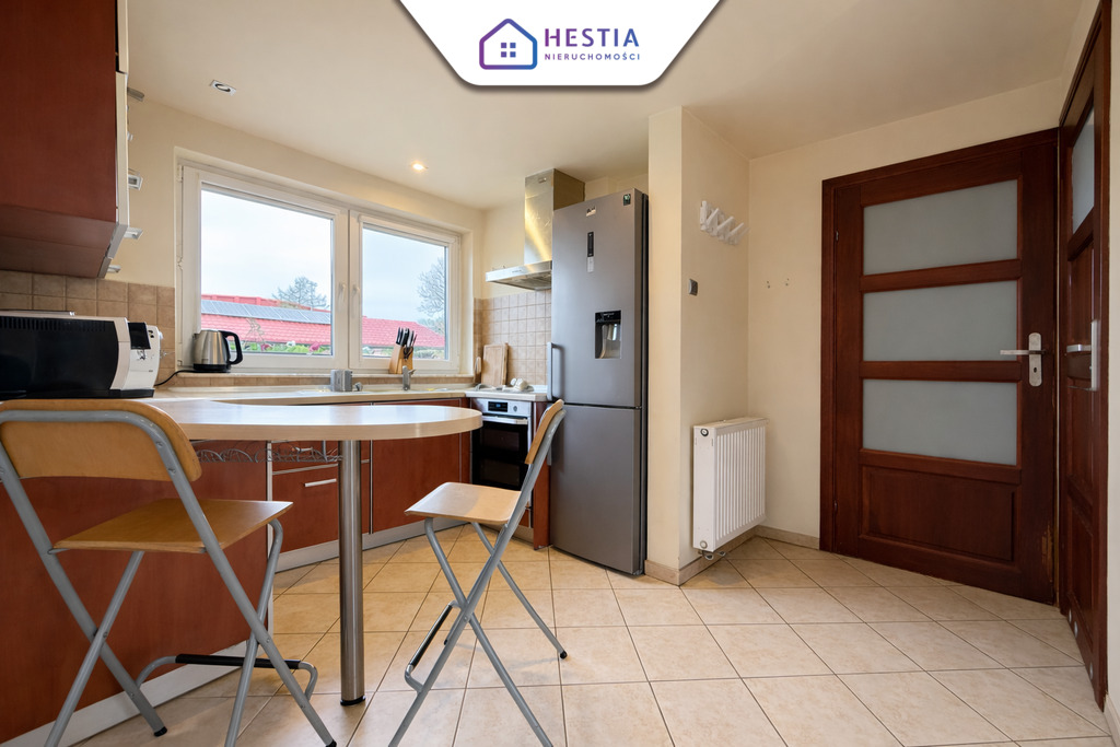 Urokliwy Dom z Garażem wolnostojącym (5)