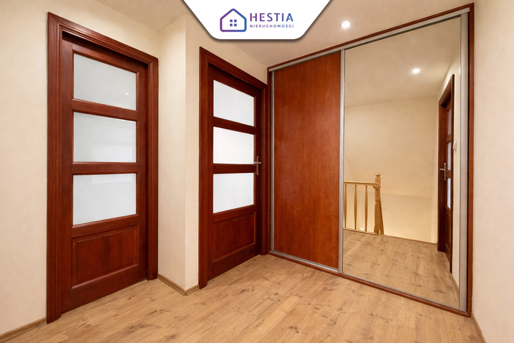 Urokliwy Dom z Garażem wolnostojącym (10)