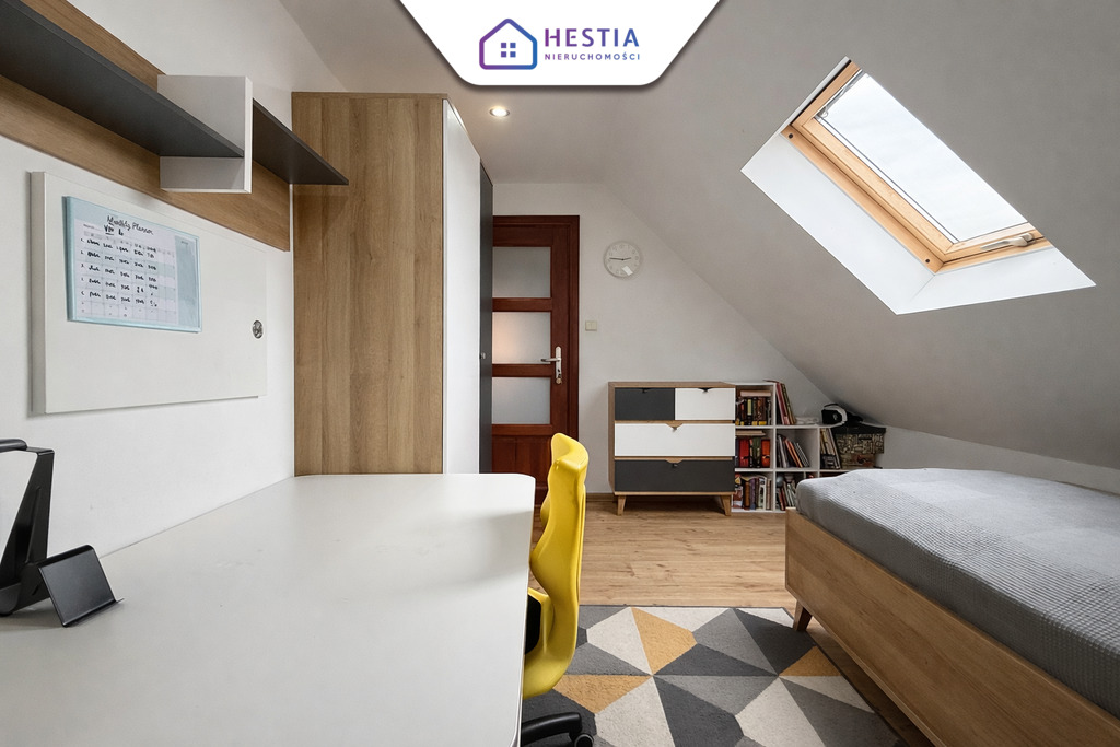 Urokliwy Dom z Garażem wolnostojącym (11)