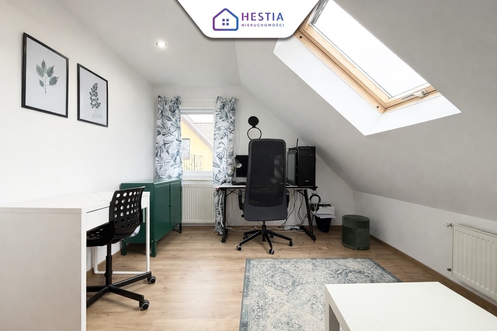 Urokliwy Dom z Garażem wolnostojącym (14)