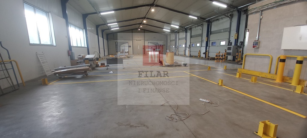 Obiekt -1 ha działki(2400m2 magazyny+770m2 biur) (6)