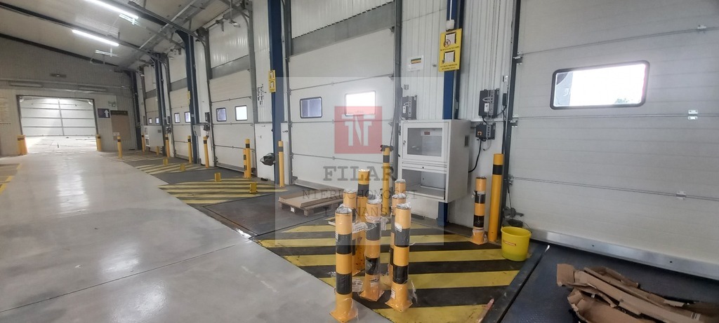 Obiekt -1 ha działki(2400m2 magazyny+770m2 biur) (5)