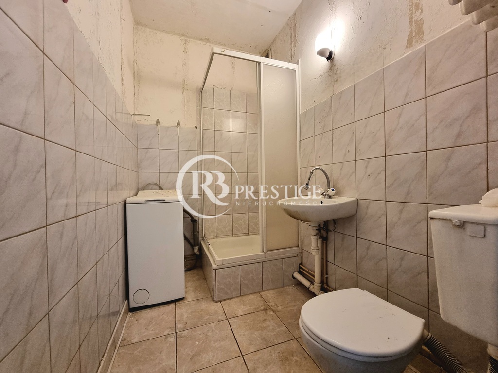 Prawobrzeże - kawalerka z potencjałem dwóch pokoi (7)