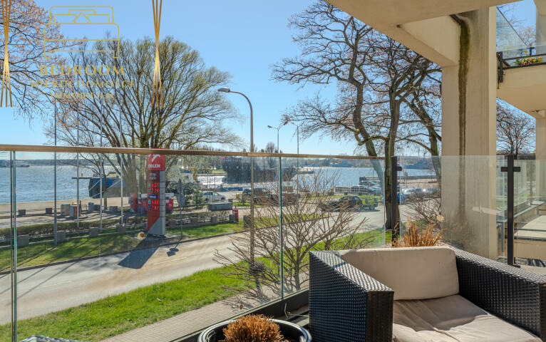 Apartament z widokiem na port, duży taras, do wykończenia VAT 8% (1)
