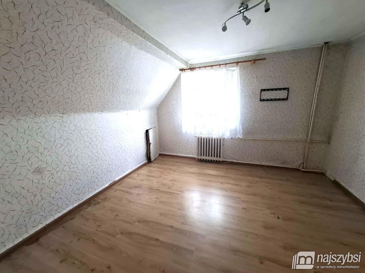 Nowogard - dom+mieszkanie+garaż - działka 1064m2 (11)