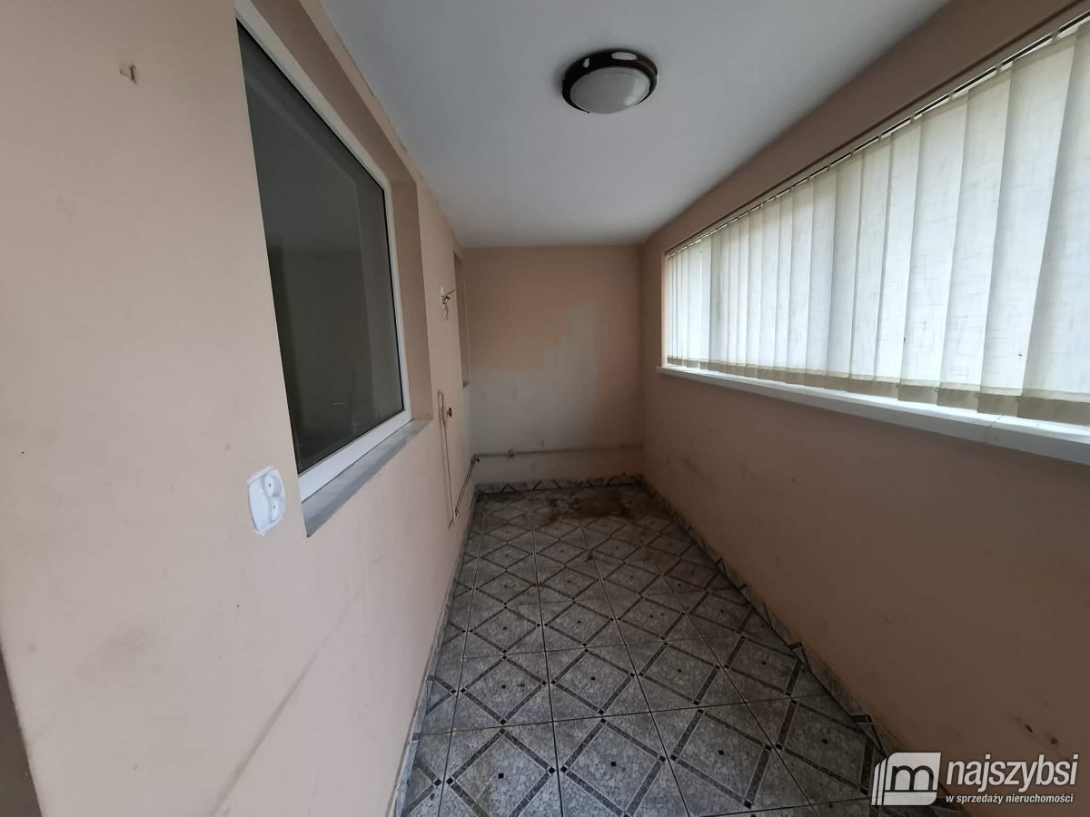 Nowogard - dom+mieszkanie+garaż - działka 1064m2 (12)