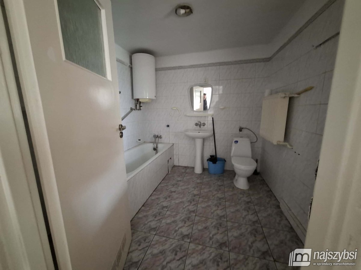 Nowogard - dom+mieszkanie+garaż - działka 1064m2 (15)