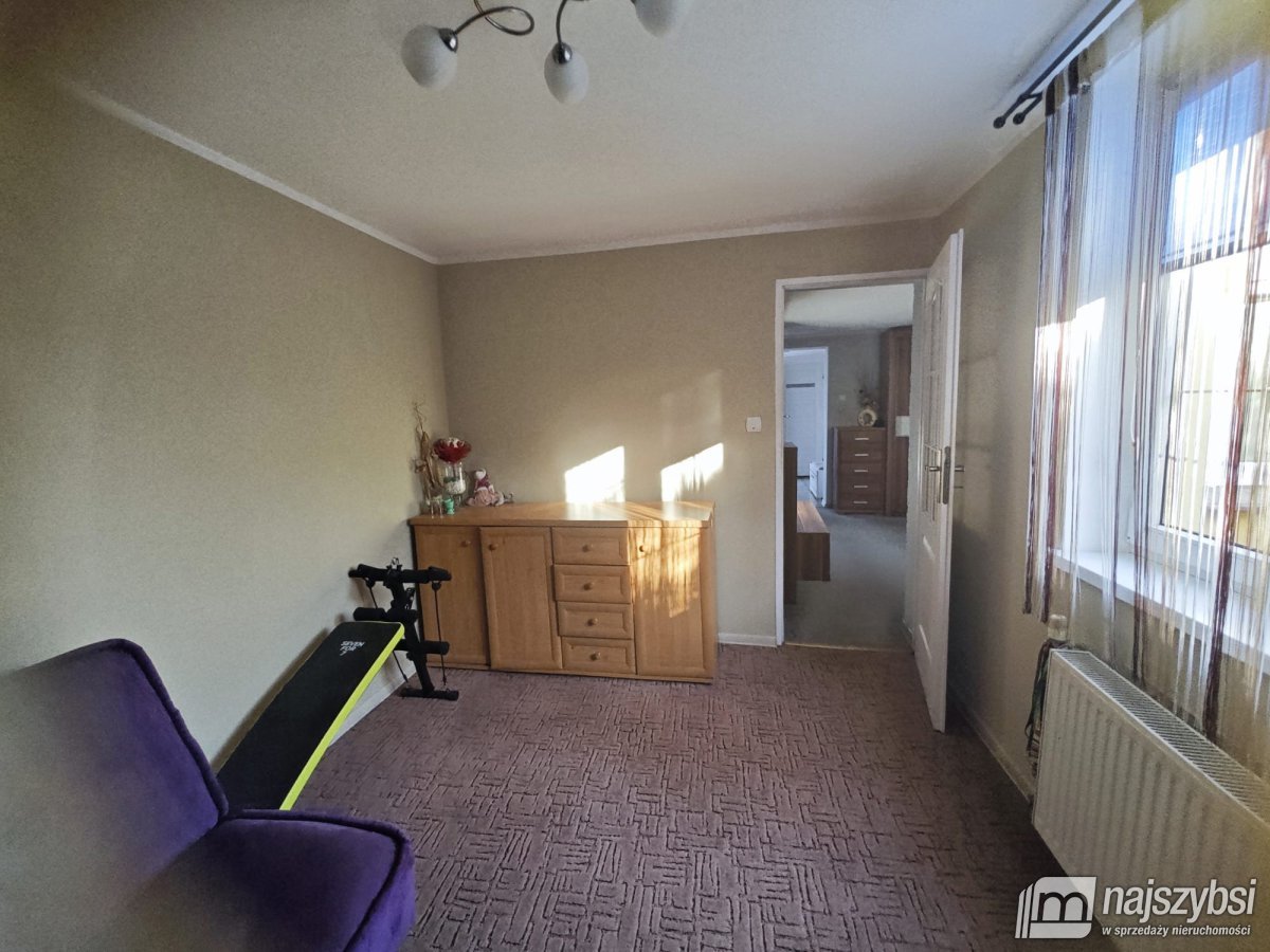 Nowogard - dom+mieszkanie+garaż - działka 1064m2 (16)