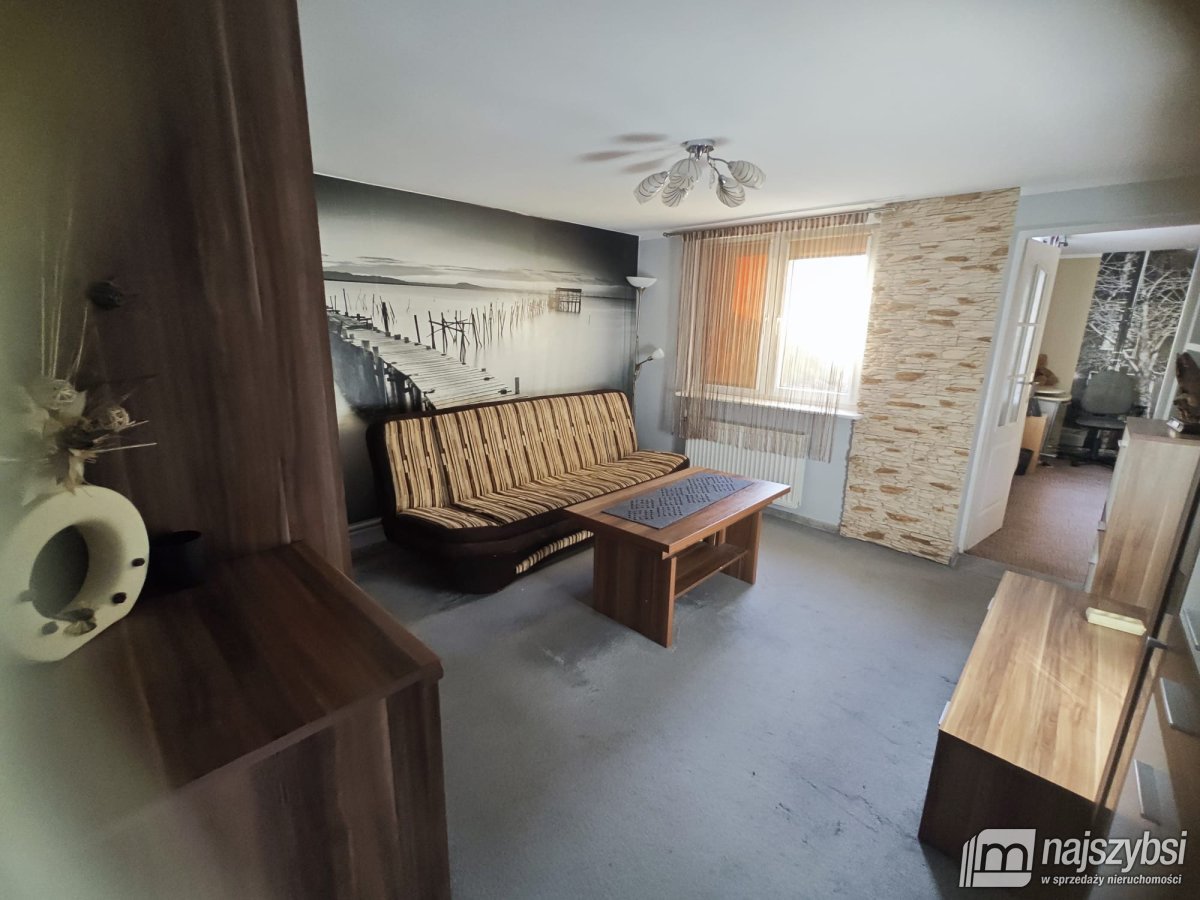 Nowogard - dom+mieszkanie+garaż - działka 1064m2 (17)