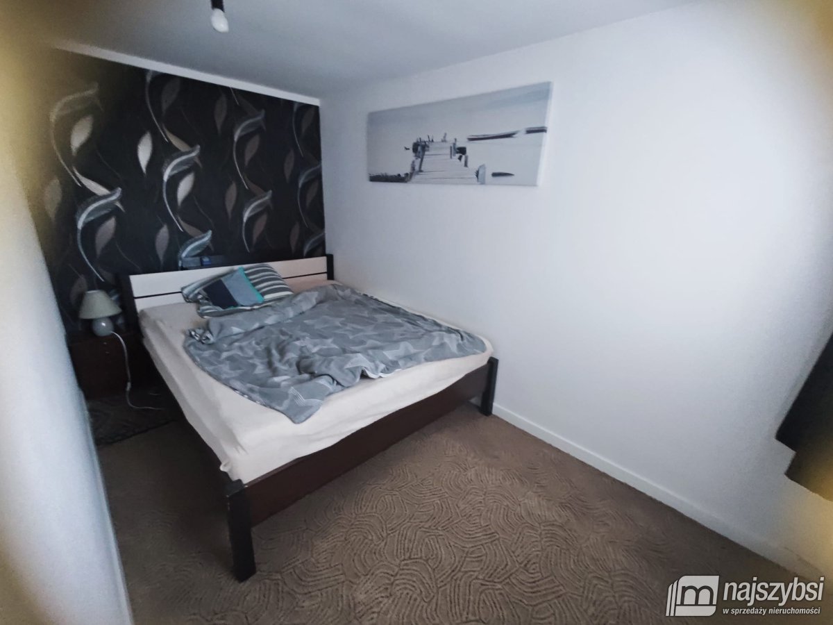 Nowogard - dom+mieszkanie+garaż - działka 1064m2 (4)