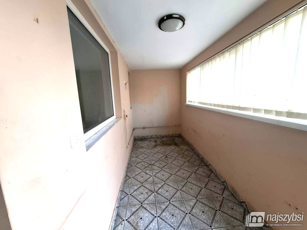 Nowogard - dom+mieszkanie+garaż - działka 1064m2 (7)