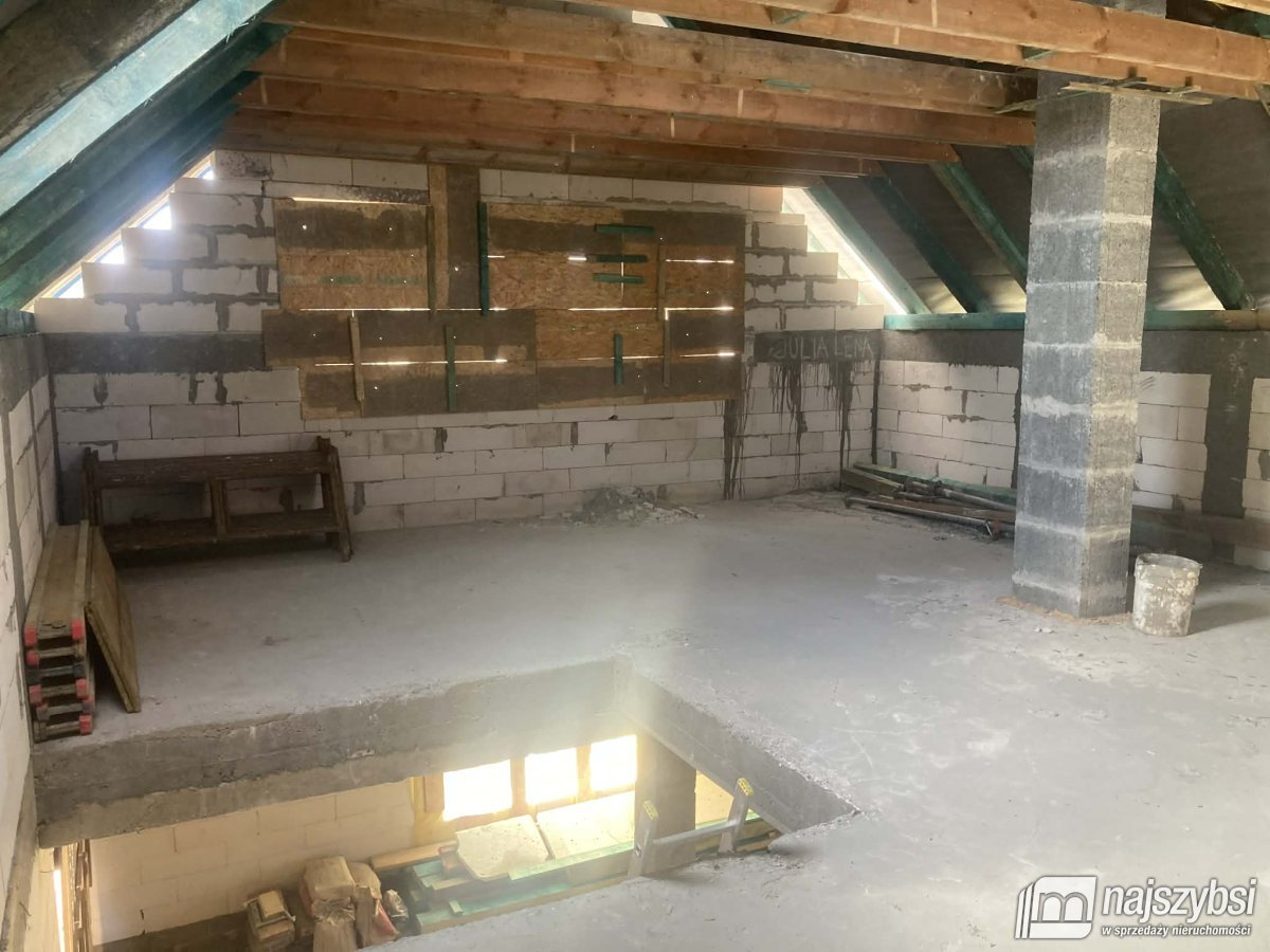 Golczewo/Upadły-dom w stanie surowym, dz. 1370m2 (15)