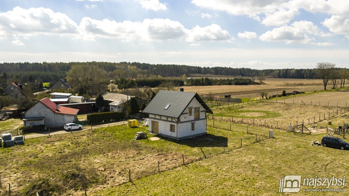 Golczewo/Upadły-dom w stanie surowym, dz. 1370m2 (3)