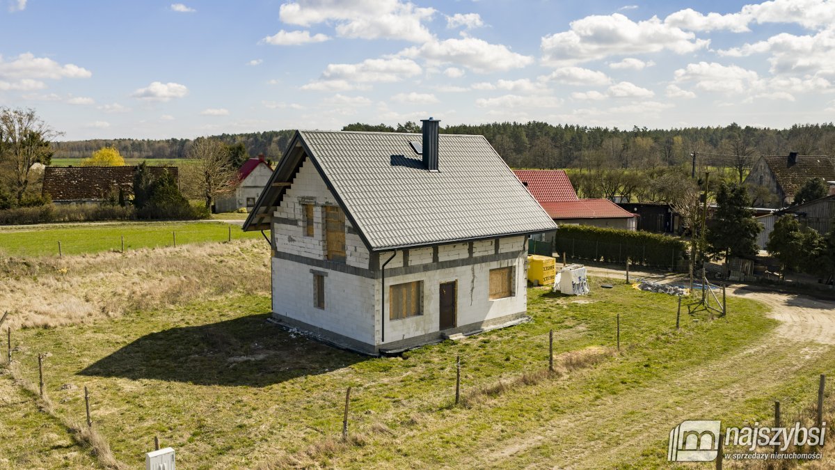 Golczewo/Upadły-dom w stanie surowym, dz. 1370m2 (6)