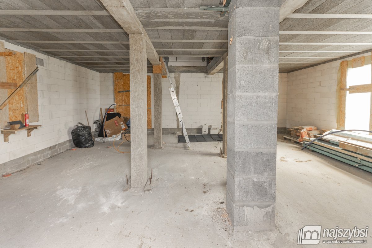 Golczewo/Upadły-dom w stanie surowym, dz. 1370m2 (7)