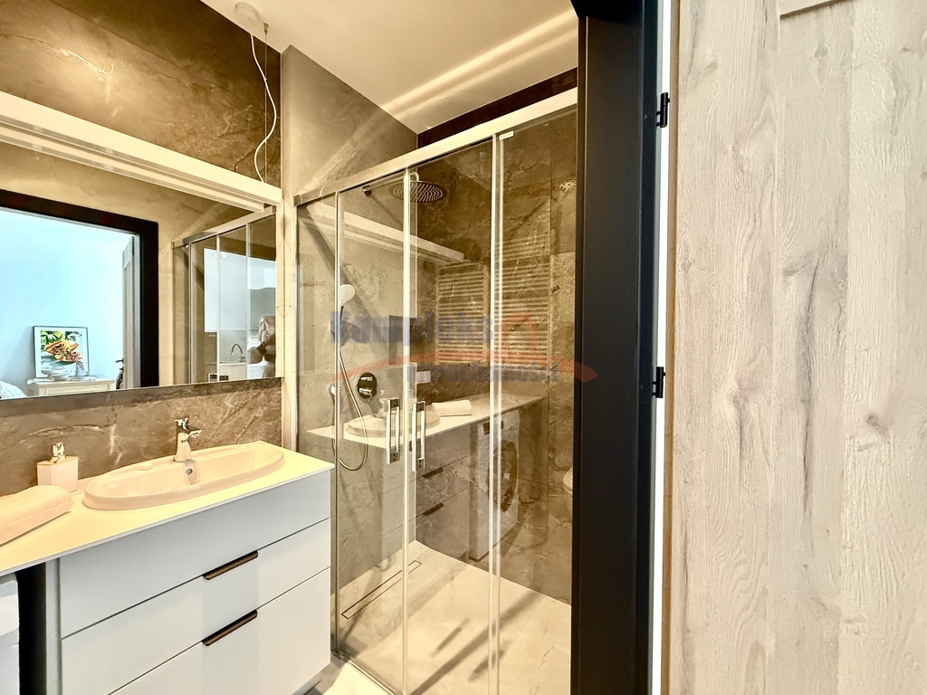 Nowe 2 pokoje z loggią i parkingiem (6)