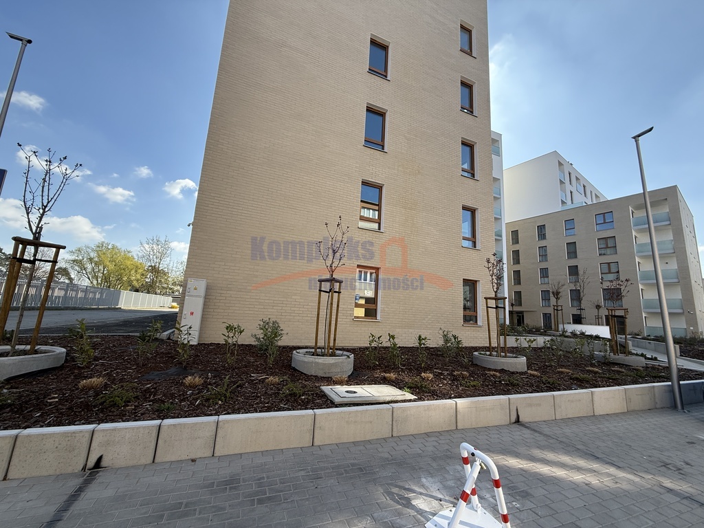 Nowe 2 pokoje z loggią i parkingiem (9)