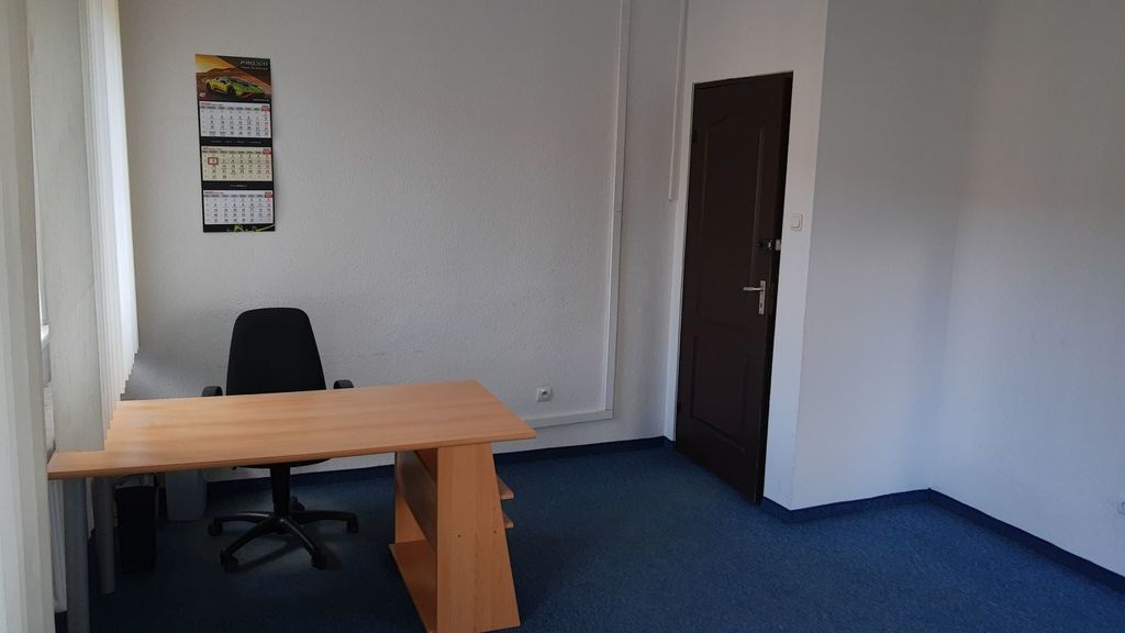 Lokal w wyjątkowym miejscu (4)