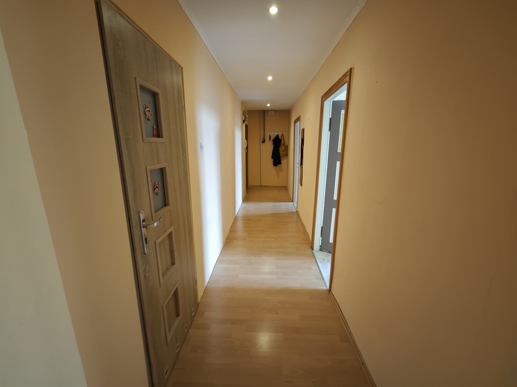 Wały Chrobrego, 2-3 pokoje, 68m2, I piętro !!! (19)