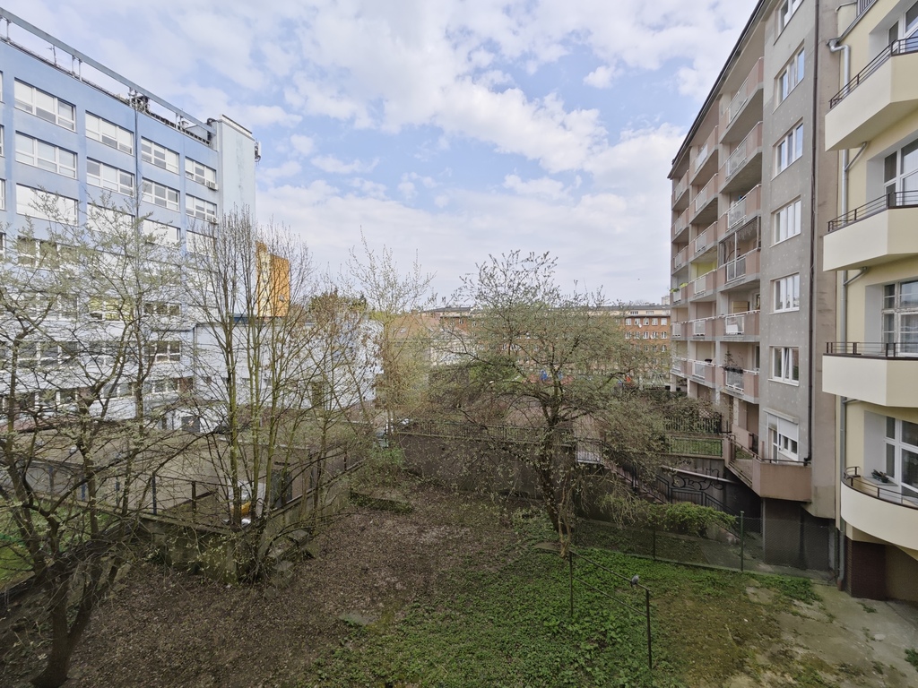 Wały Chrobrego, 2-3 pokoje, 68m2, I piętro !!! (13)